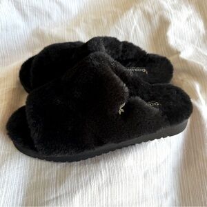 Koolaburra by UGG Black Fur slide Slippers